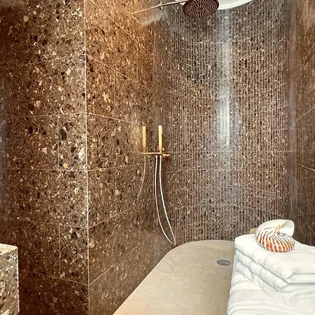 Maison Emeraude Rabo de Peixe