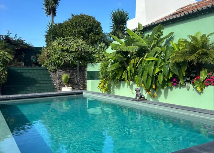 Pensión Maison Emeraude Rabo de Peixe