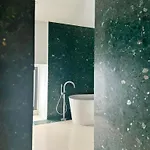 Maison Emeraude Rabo de Peixe