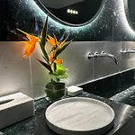 Maison Emeraude Pensión 4*