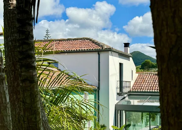 Pensjonat Maison Emeraude 4*